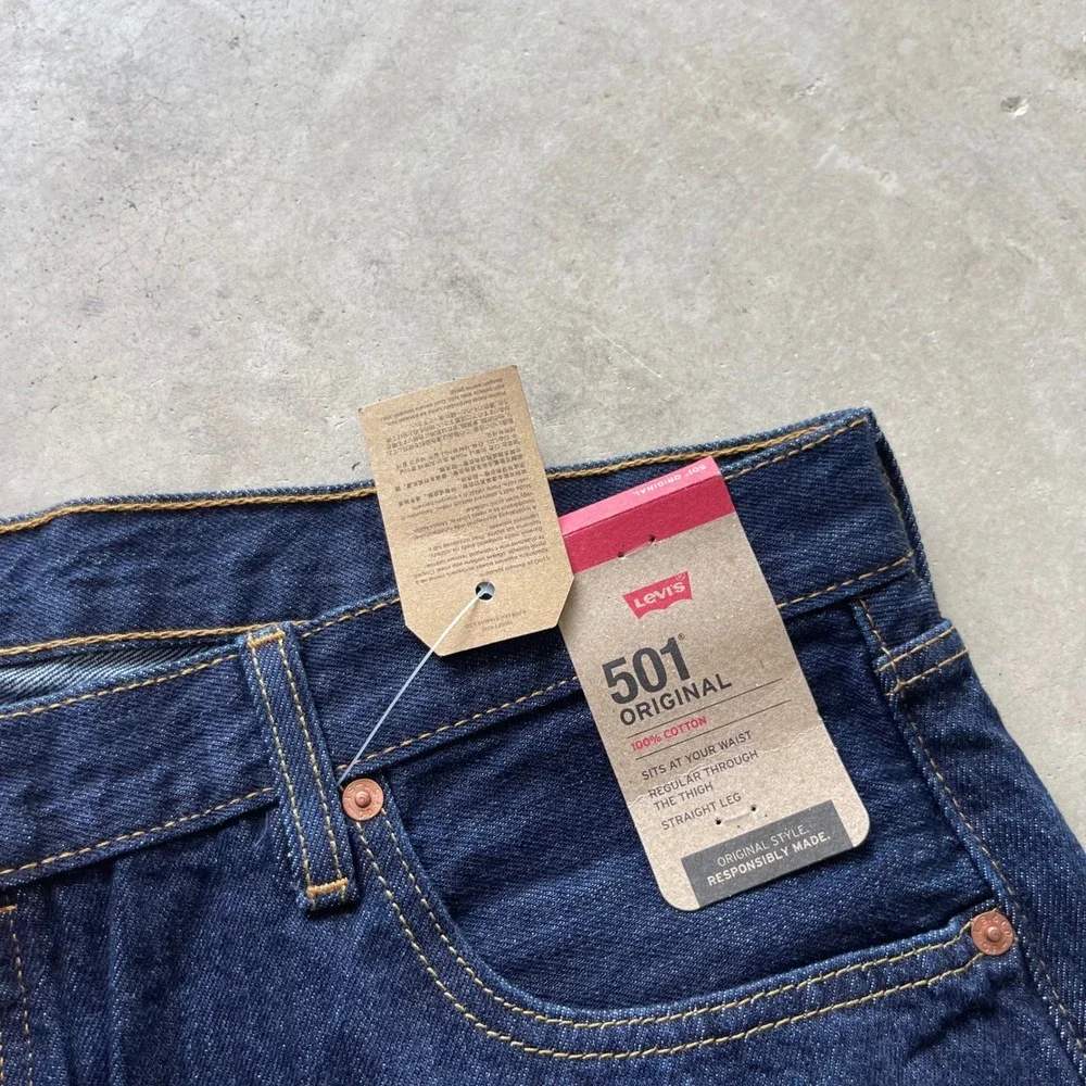 Levis 501 Original Fit Mens Jeans 40x30 Dark Wash Blue Denim Button Fly